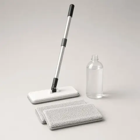 Moptrail Flat Mop Kit, professional product photograph
